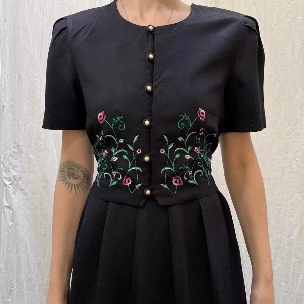 Navy Floral Embroidery Midi Dress w/‎ Button Down Bodice VTG 80s/90s S/M
